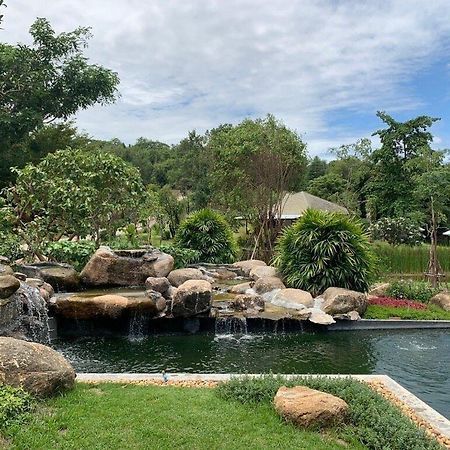 Greenfield Valley Fishing Resort Хуа Хин Екстериор снимка
