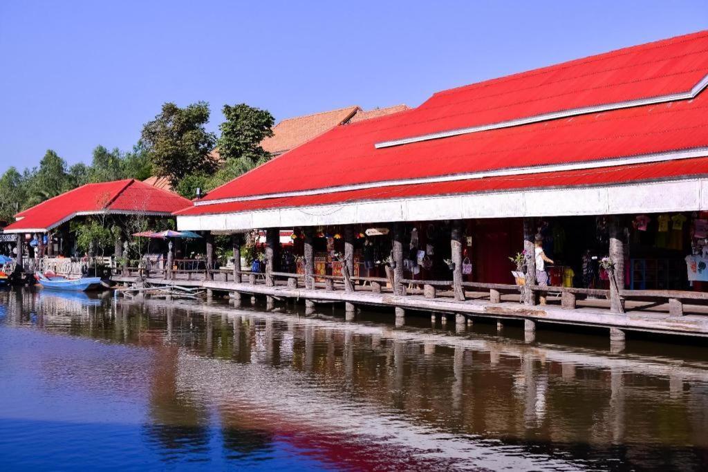 Greenfield Valley Fishing Resort Хуа Хин Екстериор снимка